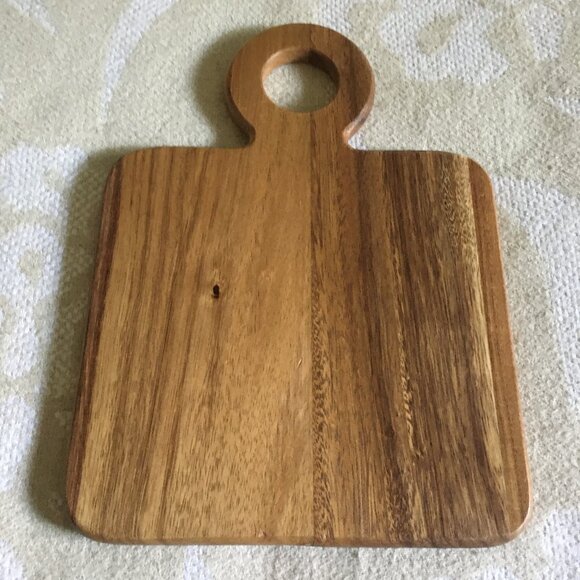 NWOT Acacia Wood Charcuterie Board - Picture 3 of 9